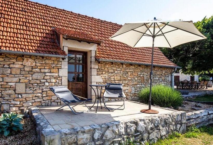 Номер Стандарт с Террасой, Chambres Et Table D Hôtes La Panacée