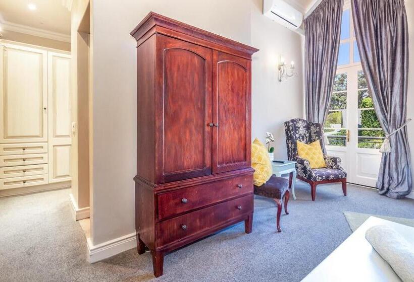Люкс Вид на Горы, L Ermitage   Franschhoek Chateau & Villas