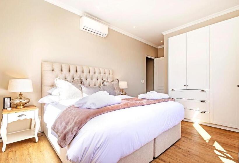 Вилла Deluxe 1 Спальня, L Ermitage   Franschhoek Chateau & Villas