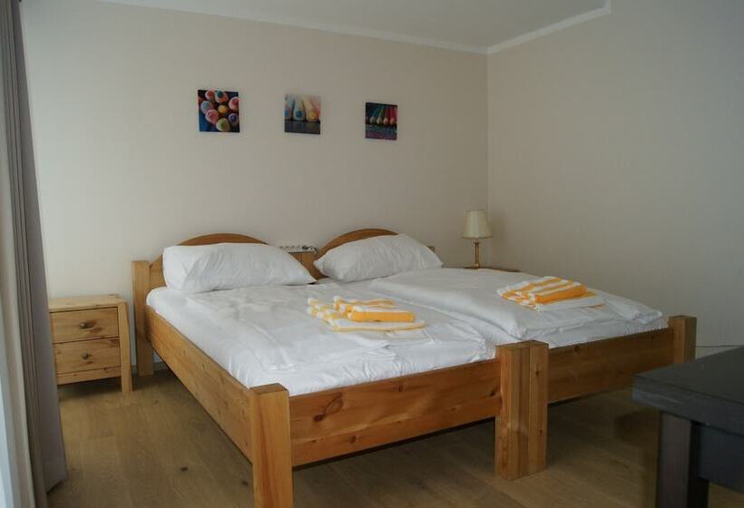 Апартаменты 2 Спальни, Lindenhof