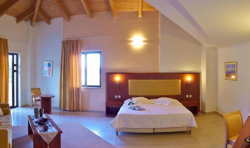 Люкс, Parnis Palace Hotel Suites