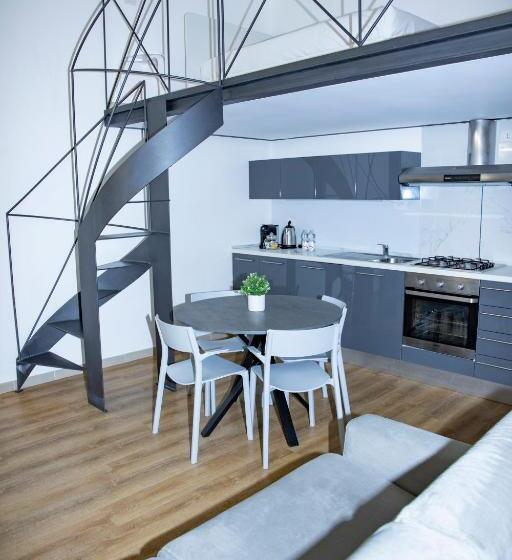 آپارتمان 1 خوابه, Easy Milano   Rooms And Apartments Navigli