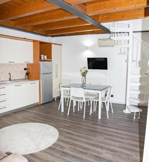 اتاق دوبلکس, Easy Milano   Rooms And Apartments Navigli
