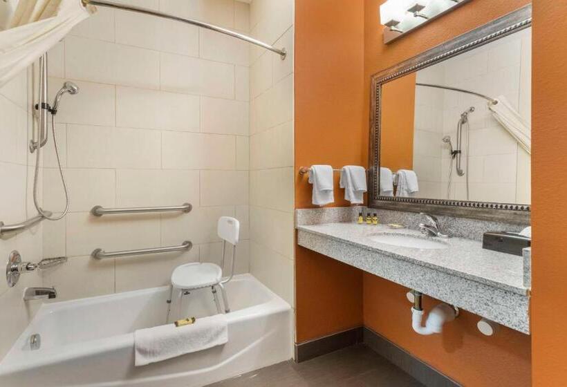 장애인을 위한 스탠다드 룸, Best Western Plus Longhorn Inn & Suites