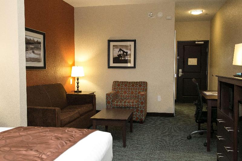 스위트 킹사이즈 침대, Best Western Plus Longhorn Inn & Suites