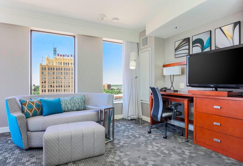 带双人床的标准工作室, Courtyard By Marriott Amarillo Downtown