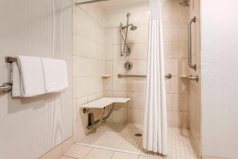 带大床的套房, Courtyard By Marriott Amarillo Downtown