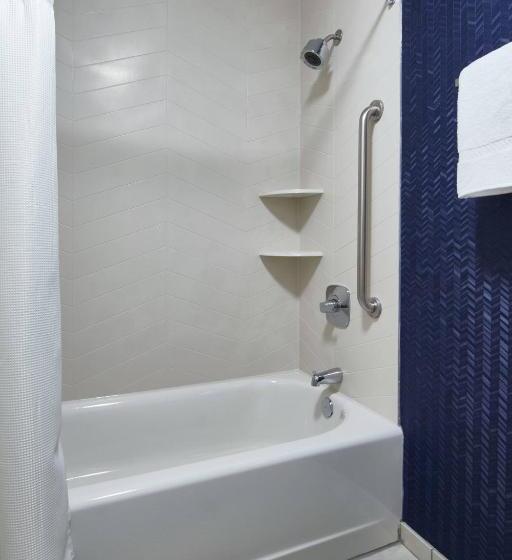 스탠다드 룸, Fairfield Inn & Suites Detroit Livonia