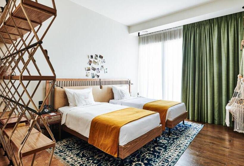 Номер Стандарт, 25hours Hotel Dubai One Central