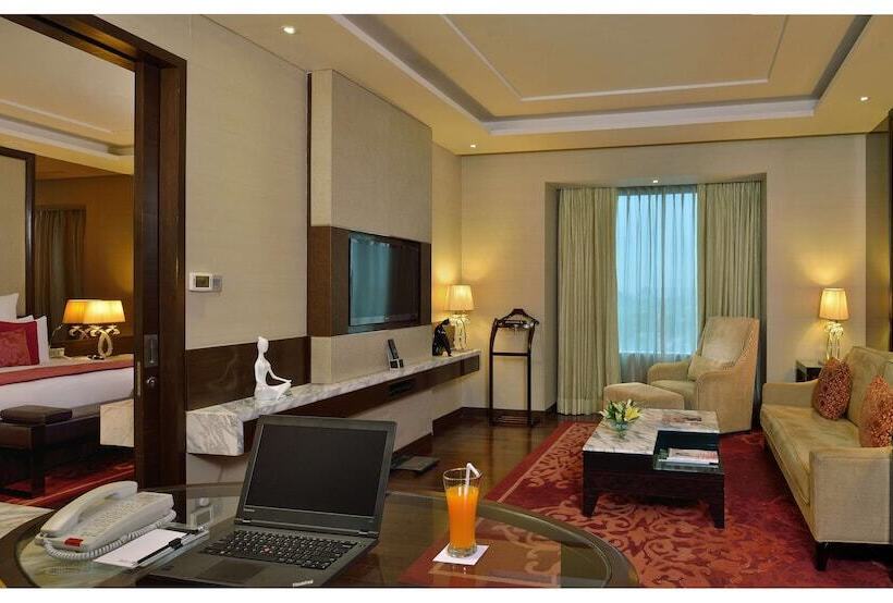 سوییت, Radisson Blu Jaipur