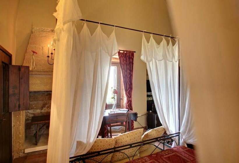سوییت, Tenuta Monacelli Lecce