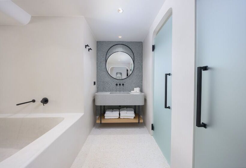اتاق پرمیوم با چشم‌انداز دریا, Yacht Classic Hotel   Boutique Class