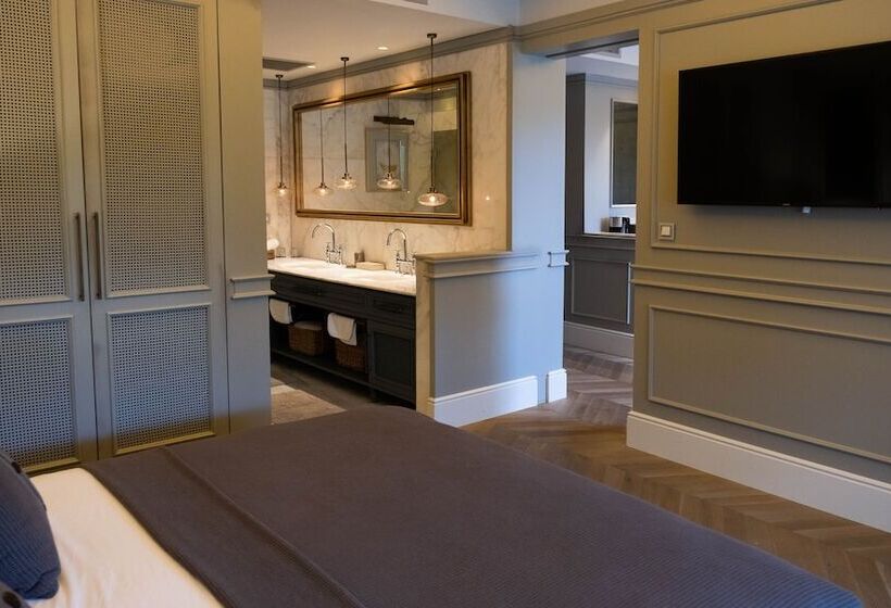 سوییت با استخر, Yacht Classic Hotel   Boutique Class