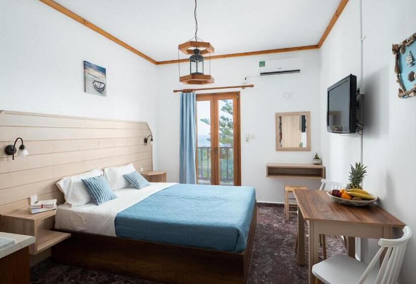 اتاق استاندارد با بالکن و چشم‌انداز دریا, Spiros Soula Family Hotel & Apartments