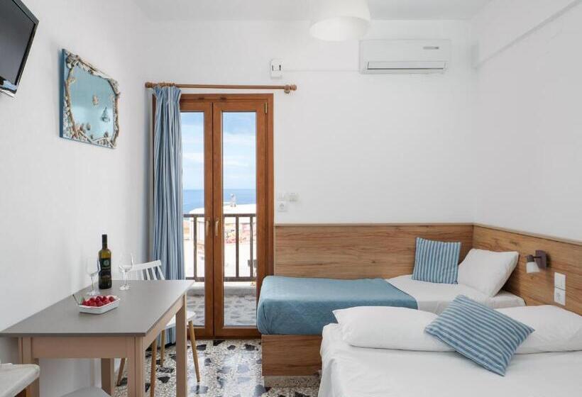 اتاق استاندارد با بالکن و چشم‌انداز دریا, Spiros Soula Family Hotel & Apartments
