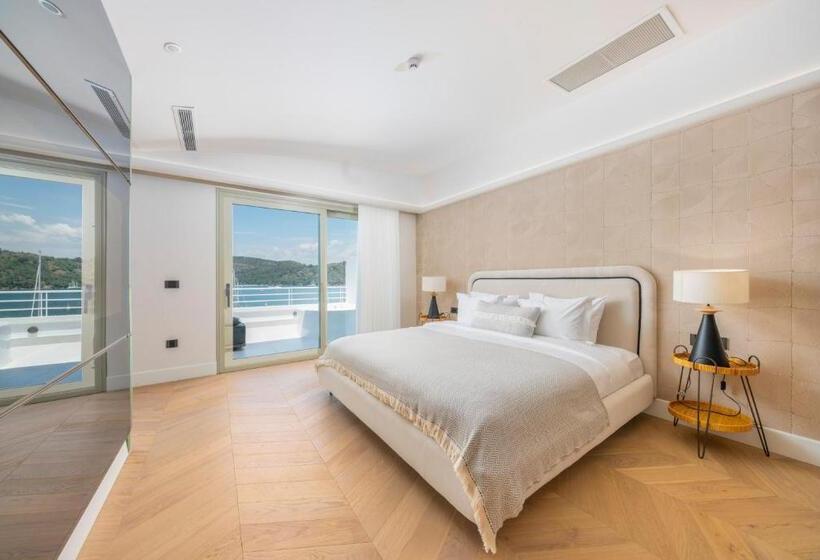 سوئیت پنت هاوس, Yacht Classic Hotel   Boutique Class