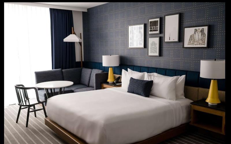 キングサイズベッドのスタンダードルーム, Cambria Hotel Boston Somerville