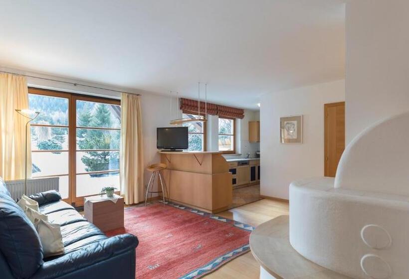 Apartamento 1 Dormitório com Terraço, Residence Königswarte Strata