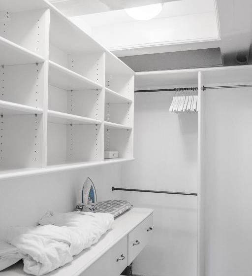 اتاق لوکس, Modern Canal House Loft   City Center