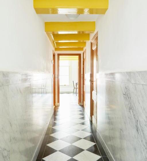 اتاق لوکس, Modern Canal House Loft   City Center