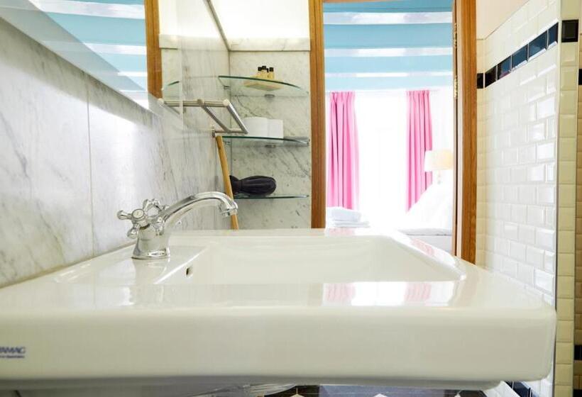 اتاق لوکس, Modern Canal House Loft   City Center