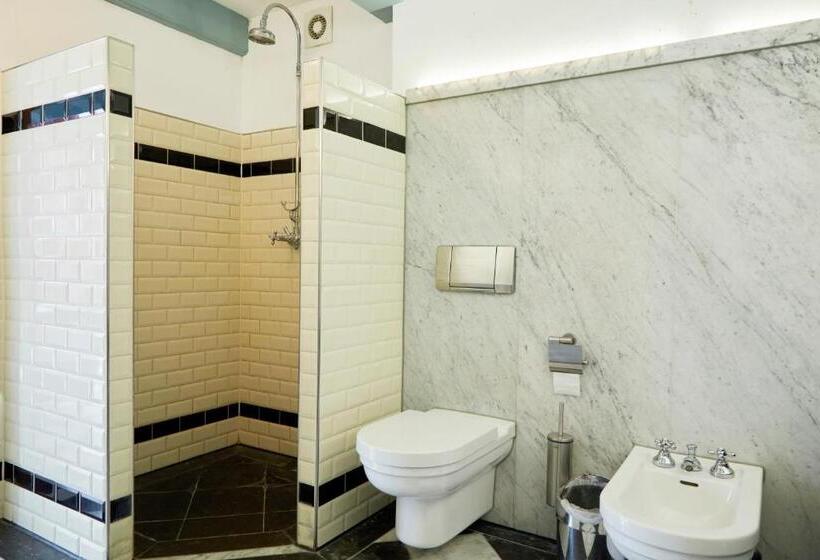 اتاق لوکس, Modern Canal House Loft   City Center