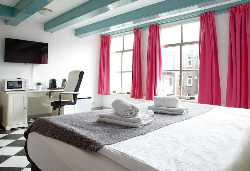 اتاق لوکس, Modern Canal House Loft   City Center