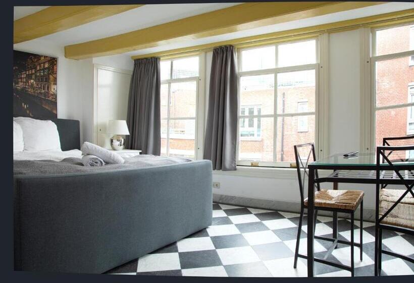 اتاق لوکس با تخت بزرگ, Modern Canal House Loft   City Center