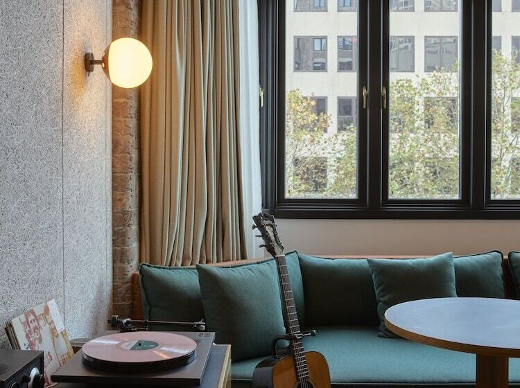 스탠다드 룸, Ace Hotel Sydney