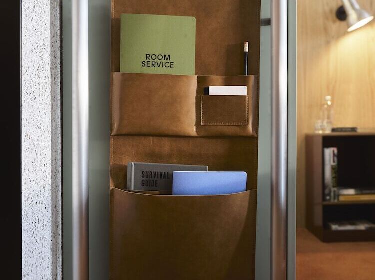 장애인을 위한 스탠다드 룸, Ace Hotel Sydney
