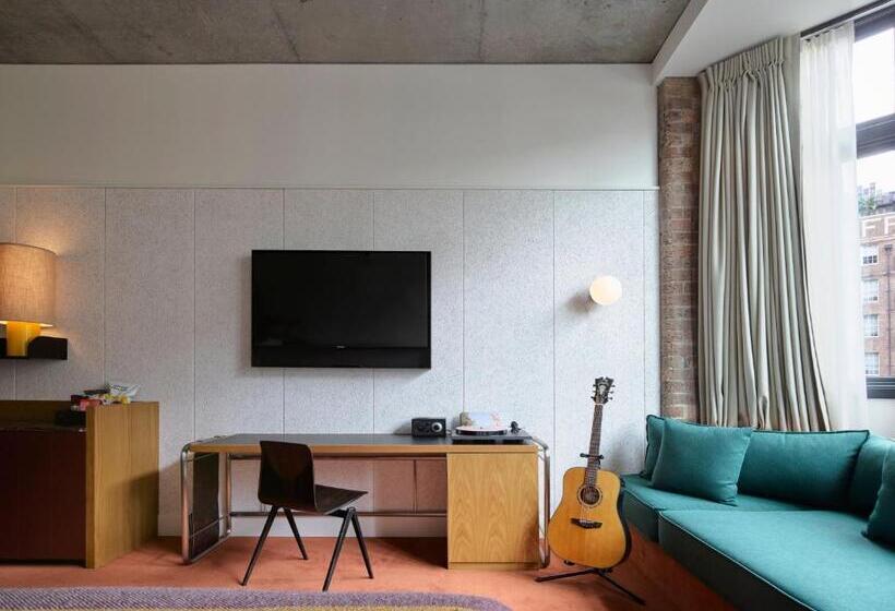 스탠다드 룸, Ace Hotel Sydney