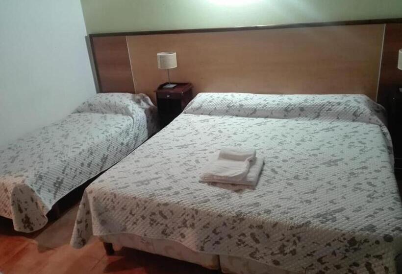 Quarto Triplo Clássico, Hosteria La Farfalla
