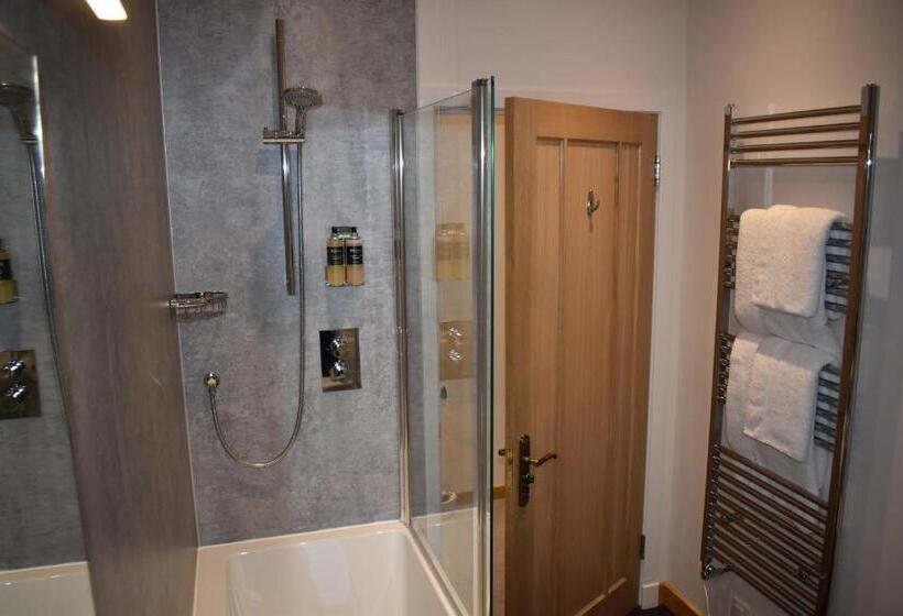 Standard room with outdoor bath, Orchy Bank House
