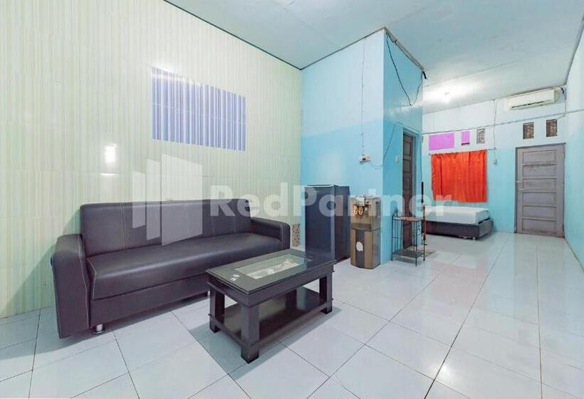 デラックスルーム, Ana Guest House Syariah Mitra Reddoorz