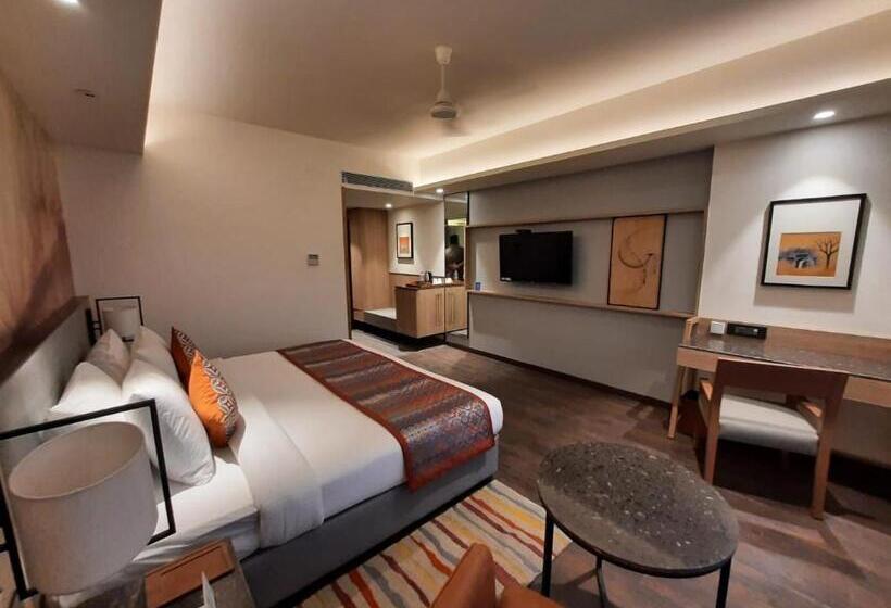 标准间, Grand Sarovar Portico, Latur