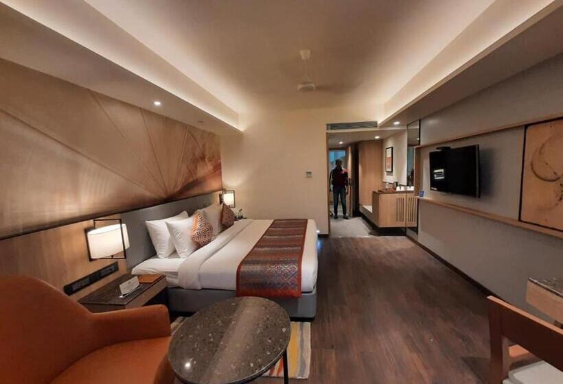 Номер Стандарт, Grand Sarovar Portico, Latur