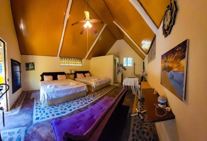 デラックスの４人部屋, Refugio Cariguana