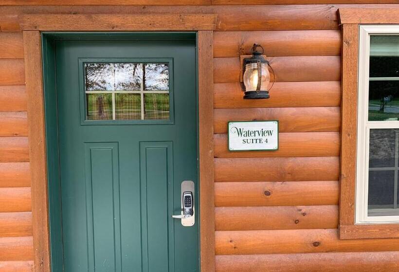 Люкс, Waterview Lodge By Amish Country Lodging
