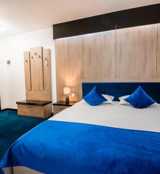 Quarto Deluxe com Sacada, Pensiunea Paradisul Verde