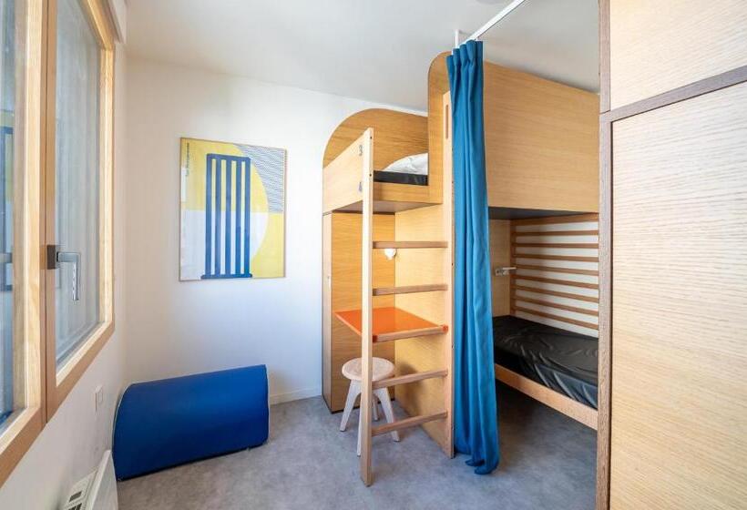 Lit en Chambre Commune, Ucpa Sport Station Hostel Paris