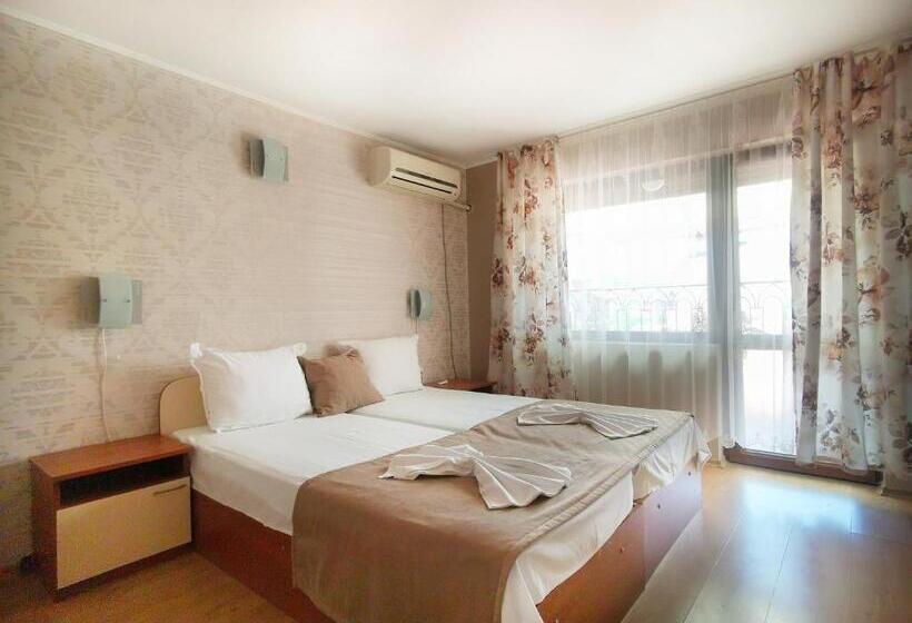 标准间, Villa Mirage