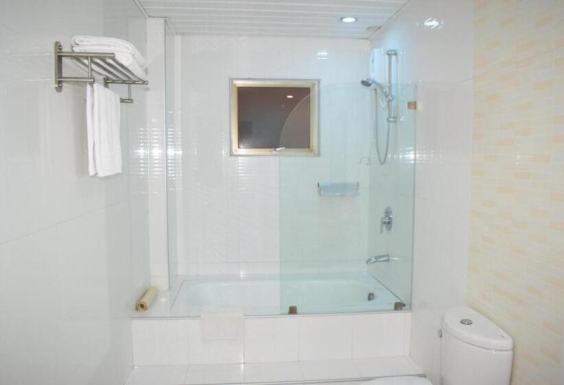 디럭스 룸, Diamond Suites And Residences