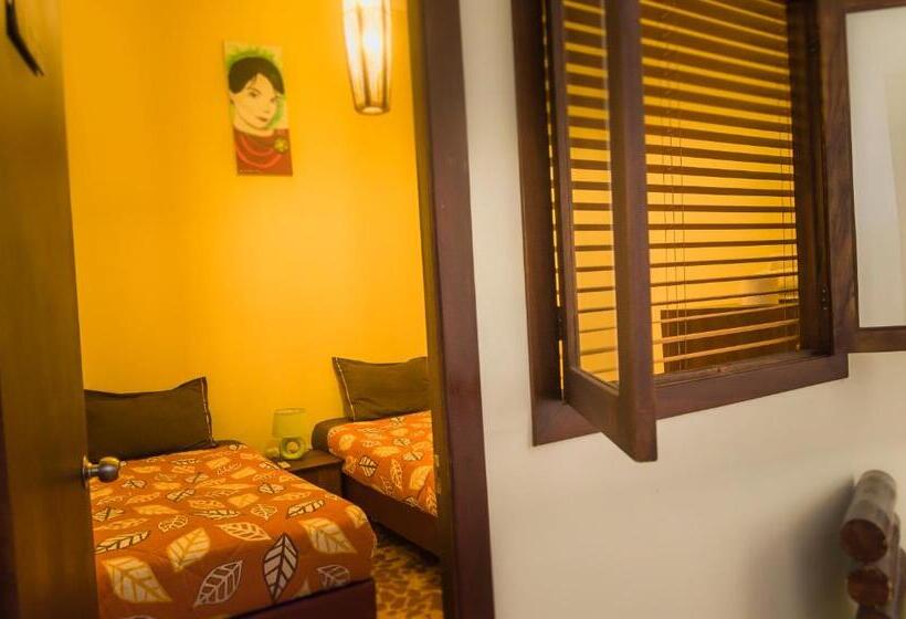 Кровать в Общей Комнате, Manso Boutique Guest House