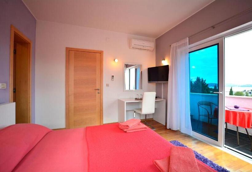 اتاق استاندارد, Villa Avantgarde