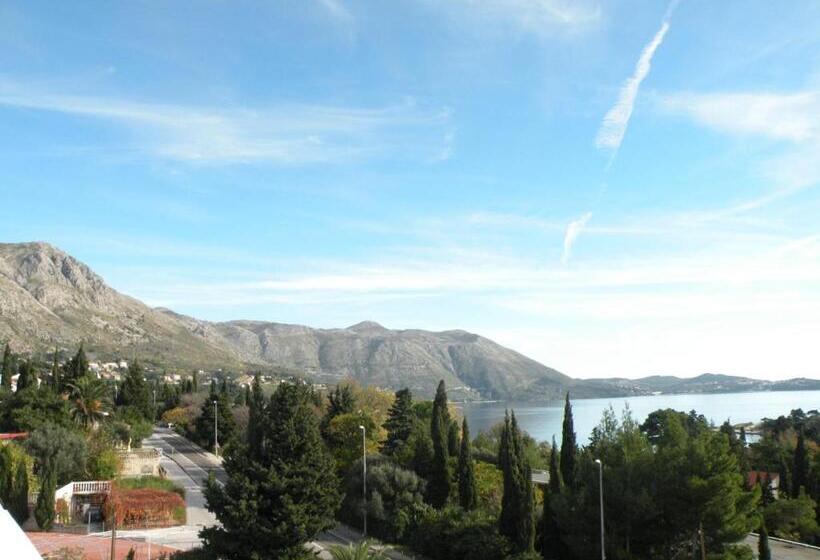 آپارتمان 1 خوابه, Villa Avantgarde