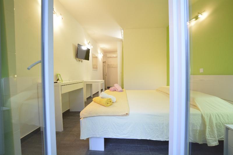 استودیوی استاندارد, Villa Avantgarde