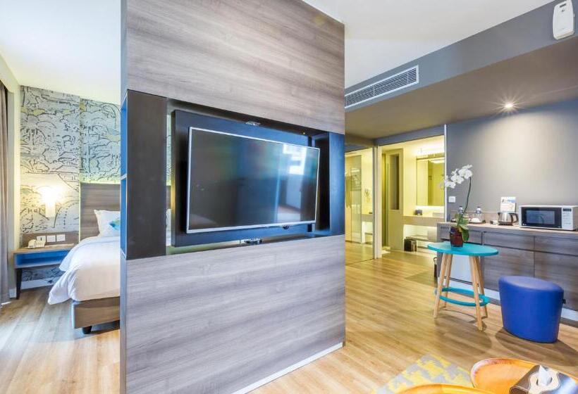 Полулюкс Кровать Кинг, Wyndham Garden Kuta Beach Bali