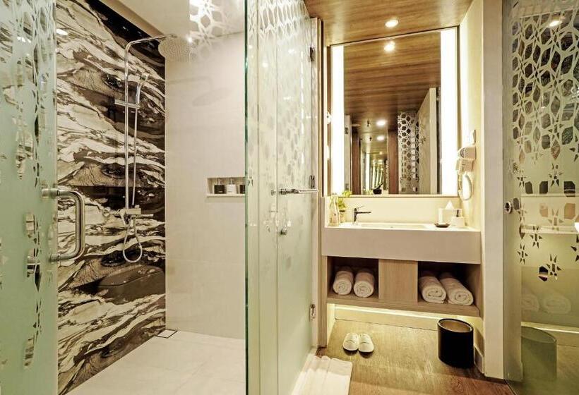 Номер Premium с Балконом, Wyndham Garden Kuta Beach Bali