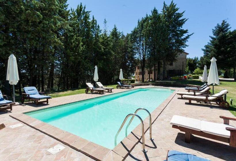Вилла 3 Спальни, Podere Caldaruccio La Pineta