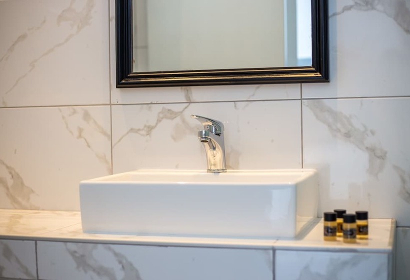 اتاق لوکس سه تخته, Casastavris   Aparts & Pool Suites